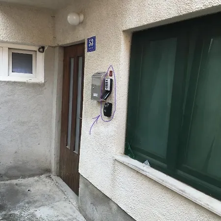 Apartman Stana 3 *